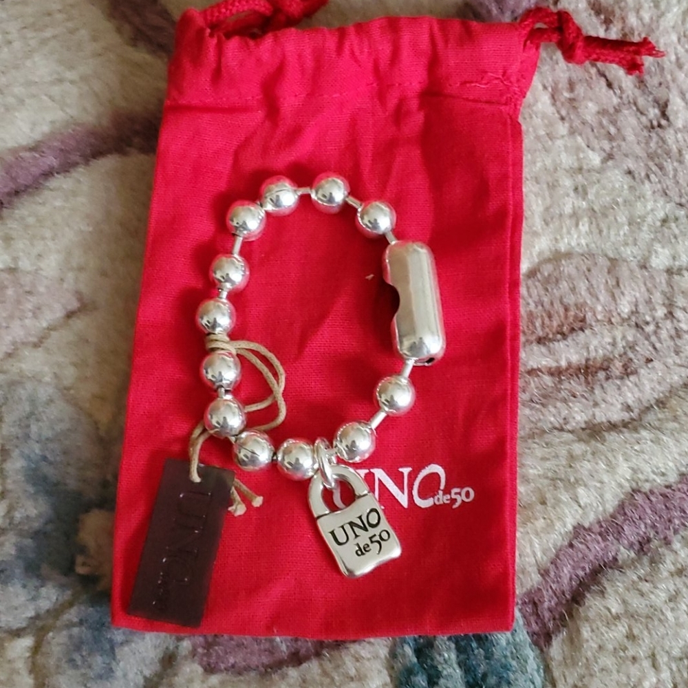 Uno de 50  duo beaded with xtra adj red heart  bracelet 925 Barcelona Firm Lower